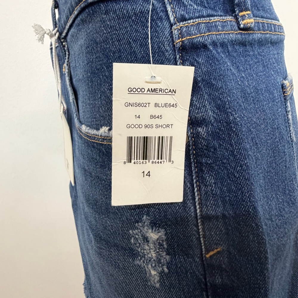 Good American Good 90s Distressed Cut Off Style Shorts Womans 14/32 NWT - Picture 12 of 16